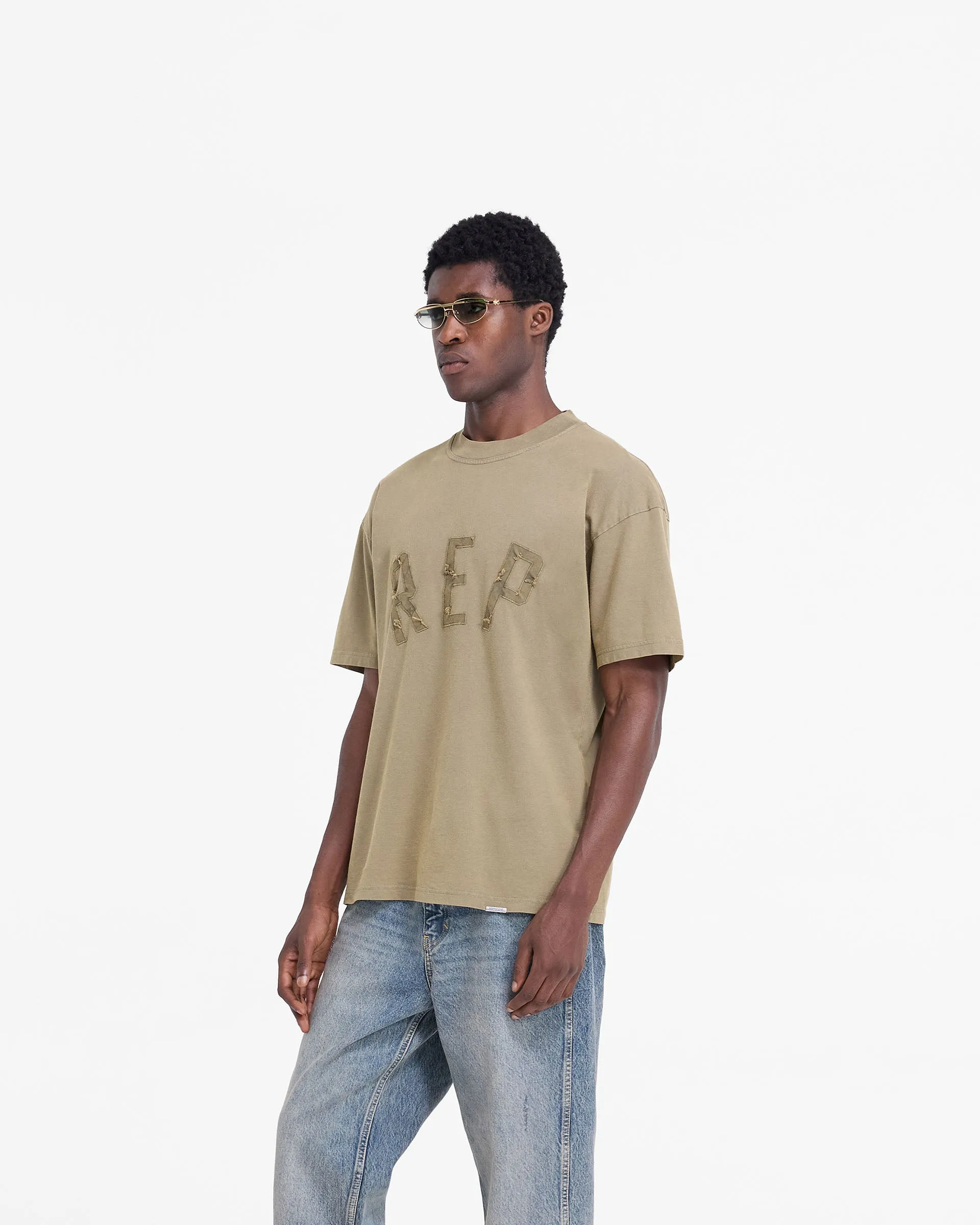 Rep Applique T-Shirt - Fawn